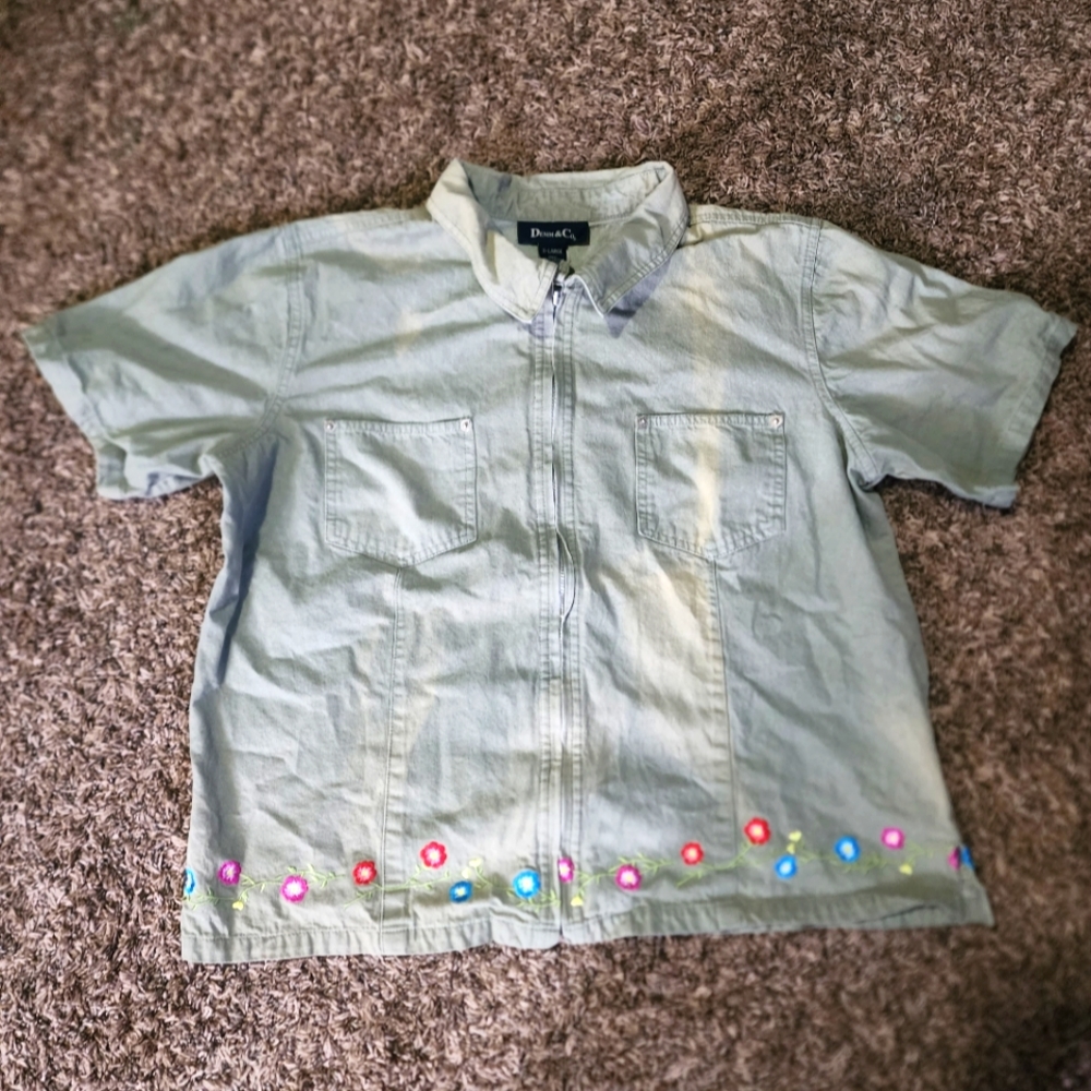 Denim and Co Women's Green Denim Short Sleeve Embroidered Zip Up Shirt